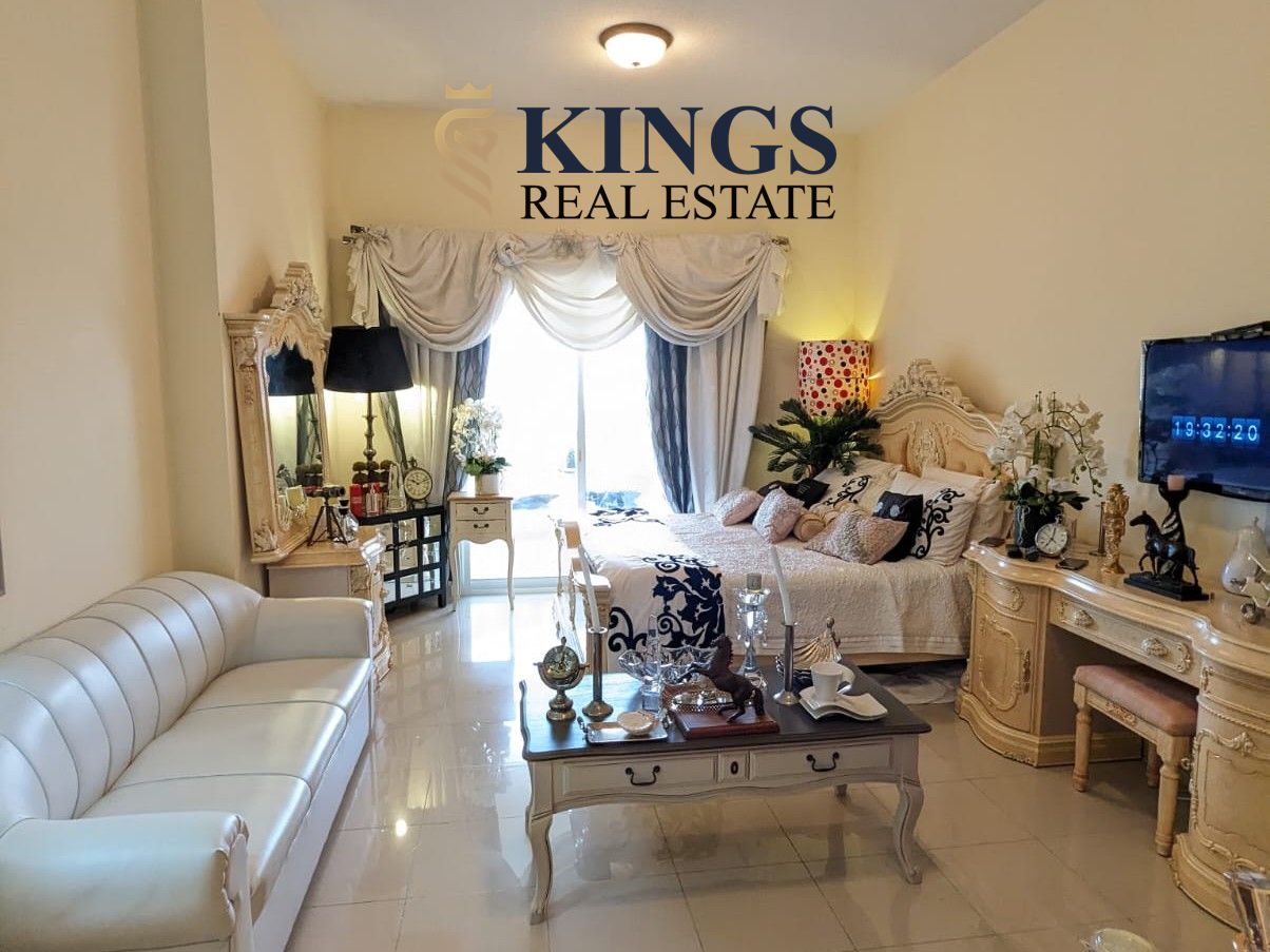 Prime Lagoon Studio with Stunning Golf Views