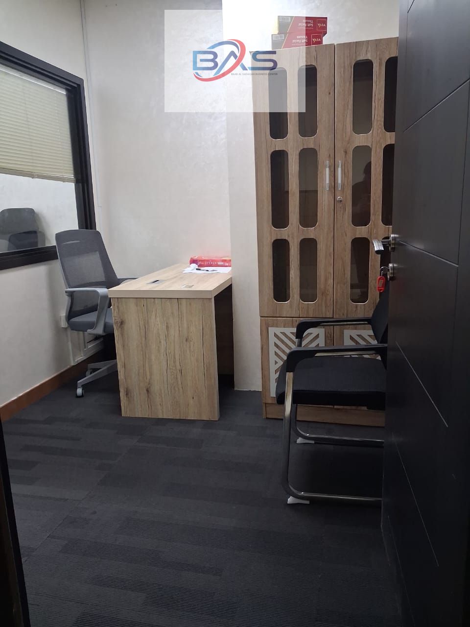Office for Rent | 403- sqft | 135 AED 35000/year | Prime Location