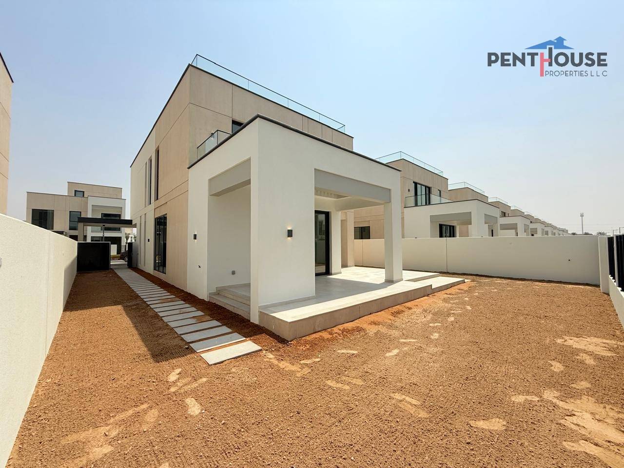 Spacious 3 BR Villa in Wadi Al Safa 5