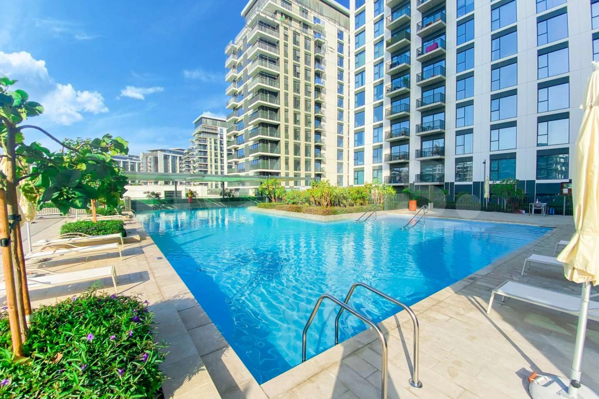 Multiple Chqs | High Floor | Chiller Free