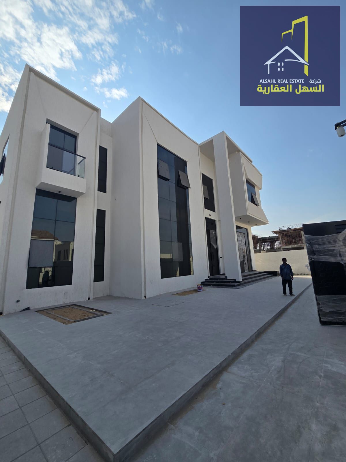 For Sale: Luxury Villa in Al Hoshi Area – Super Deluxe Finishing An outstanding villa with a modern design and spacious layout