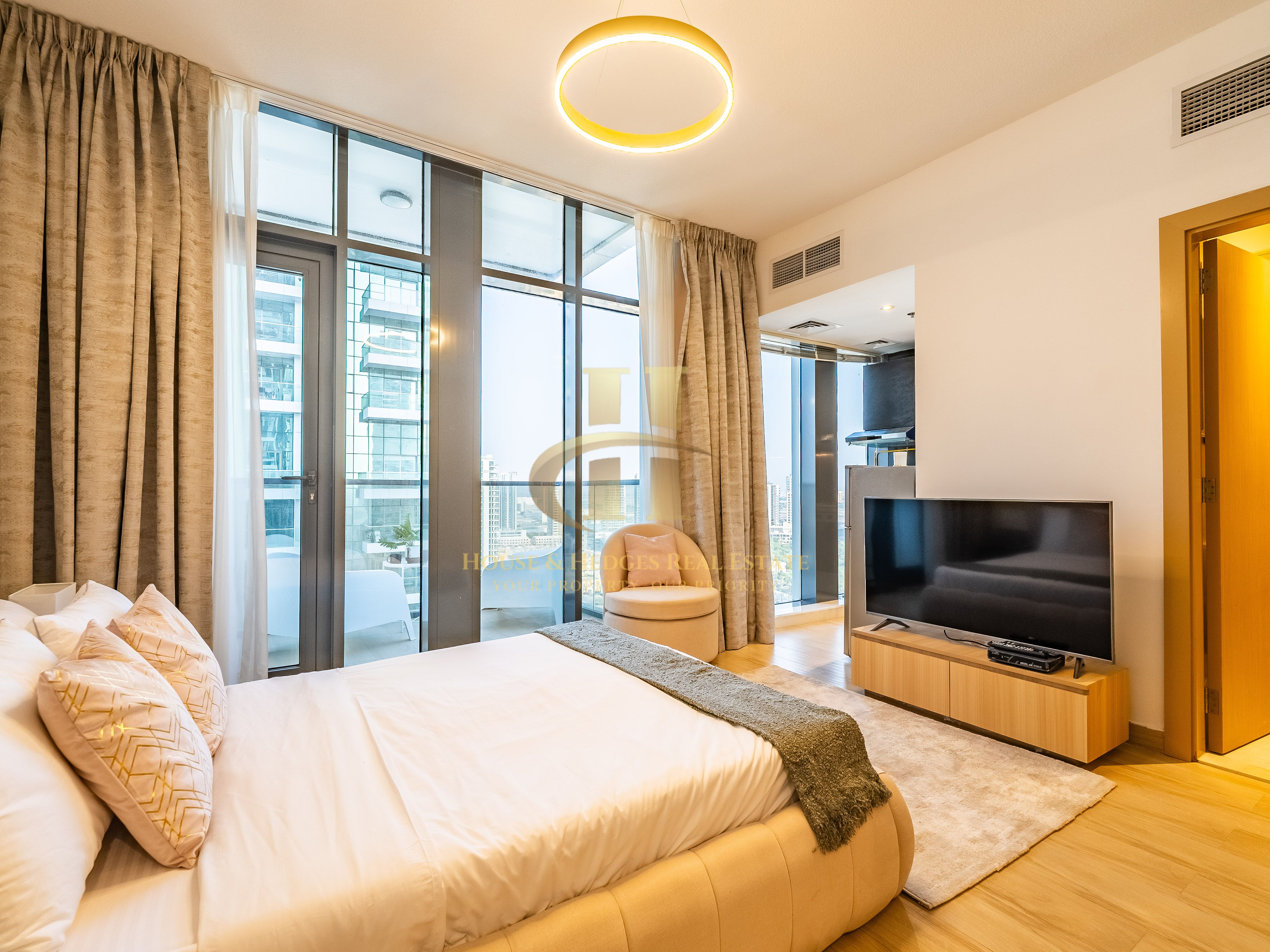 Fully Furnished | High Floor | Vacant