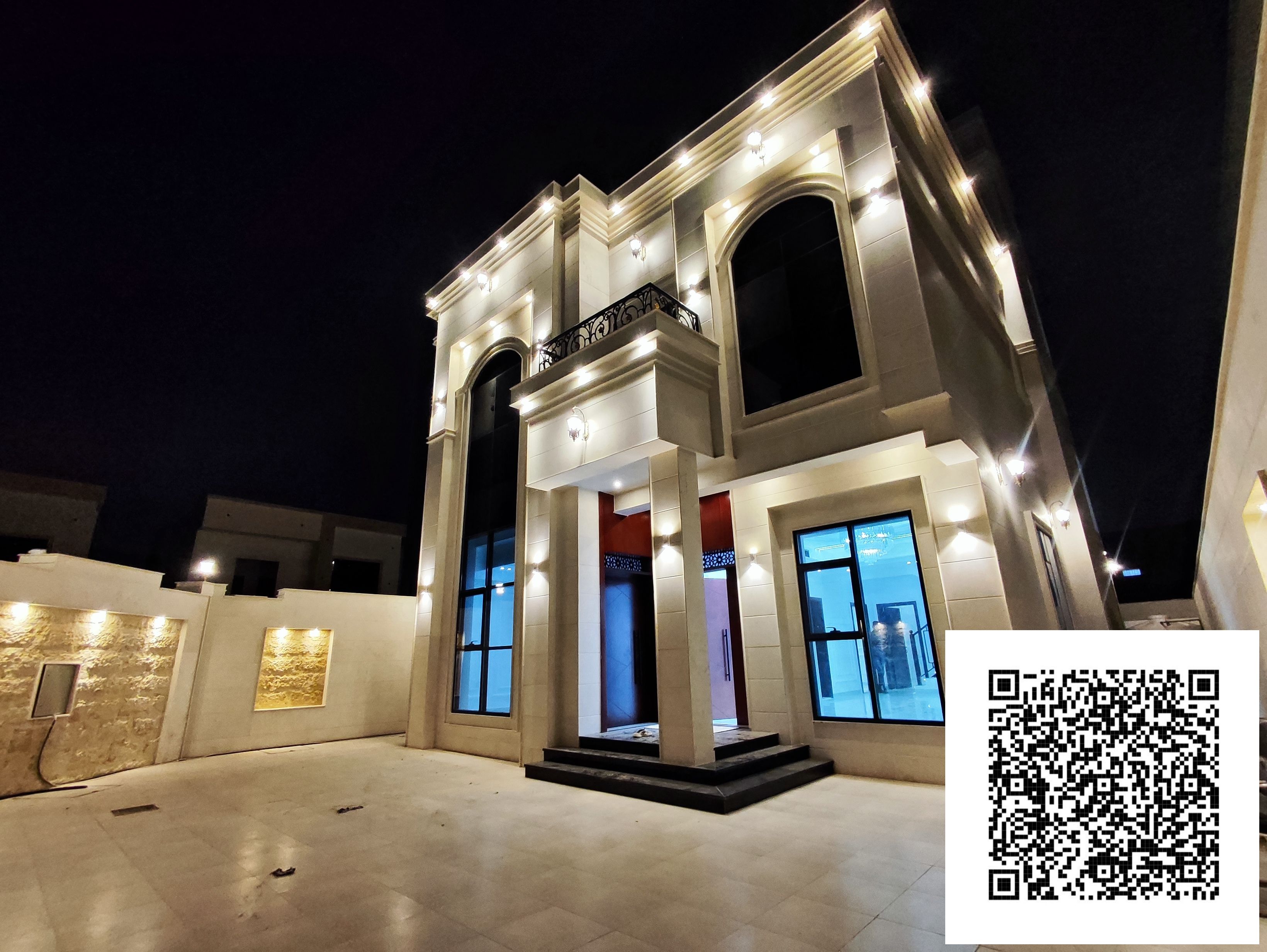 Villa with 7 master bedrooms, 2 living rooms, and a maid's room
