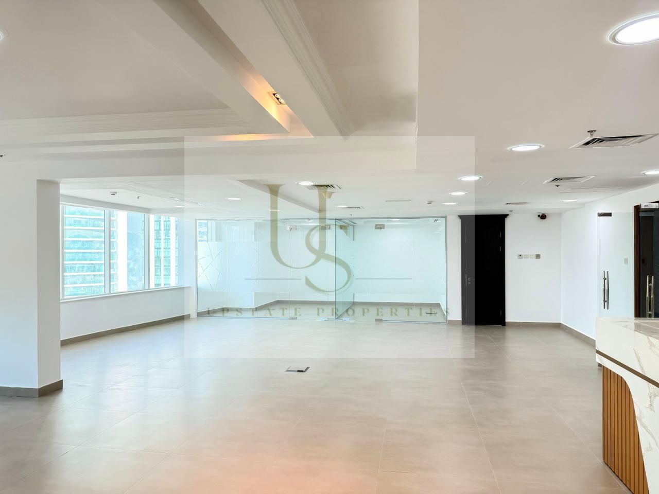 Upgraded Unit | Top Floor | Fully Fitted | Downtown View