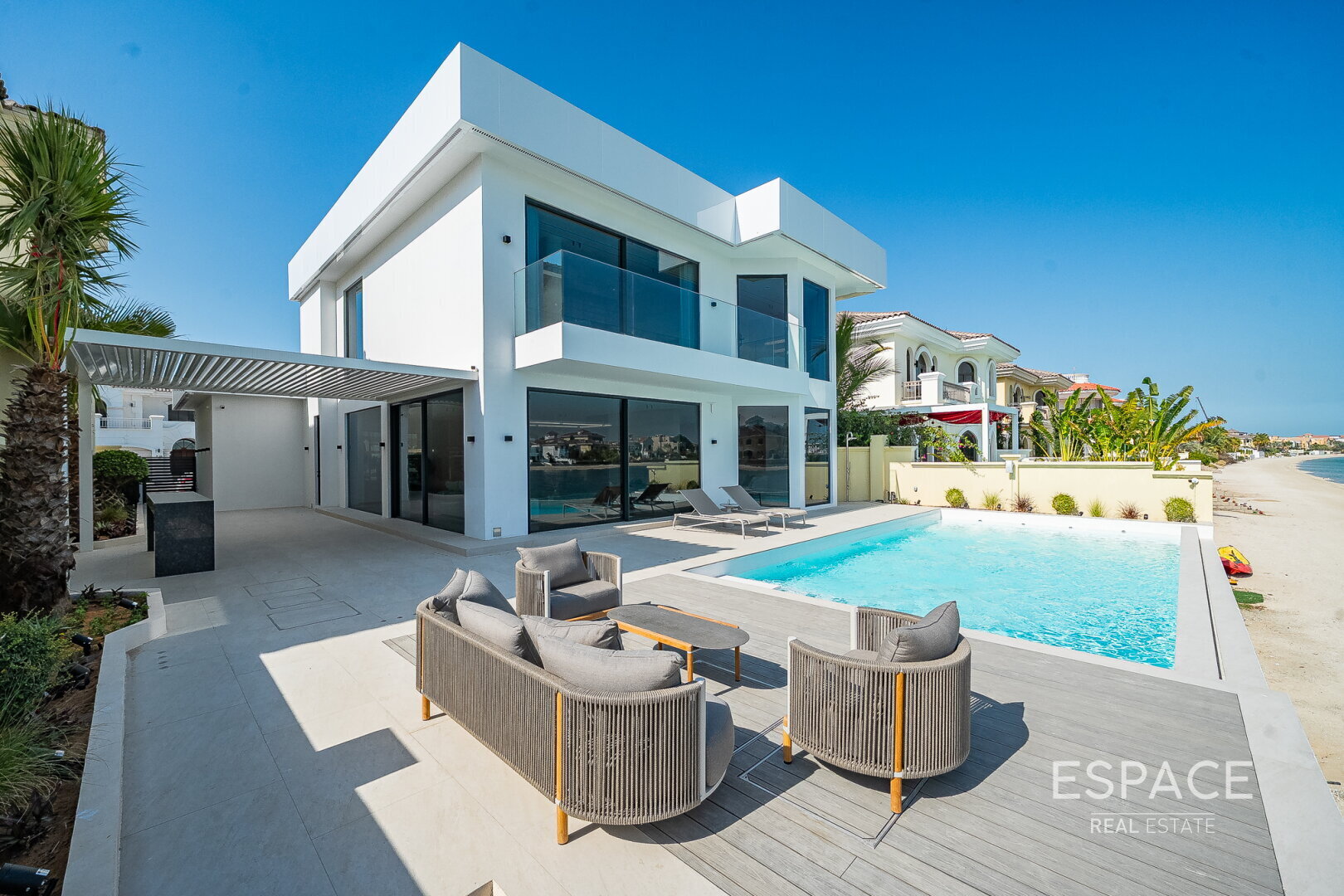 Brand New Luxury 5 Bedroom Garden Home