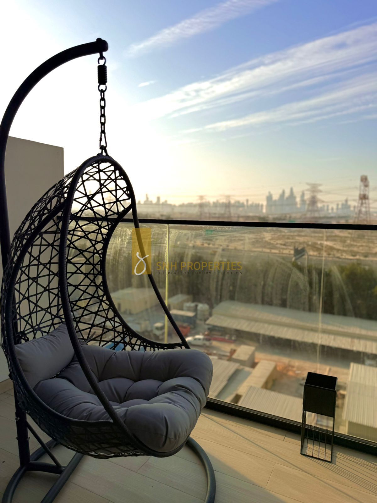 READY TO MOVE IN | FULLY FURNISHED | COMMUNITY VIEW