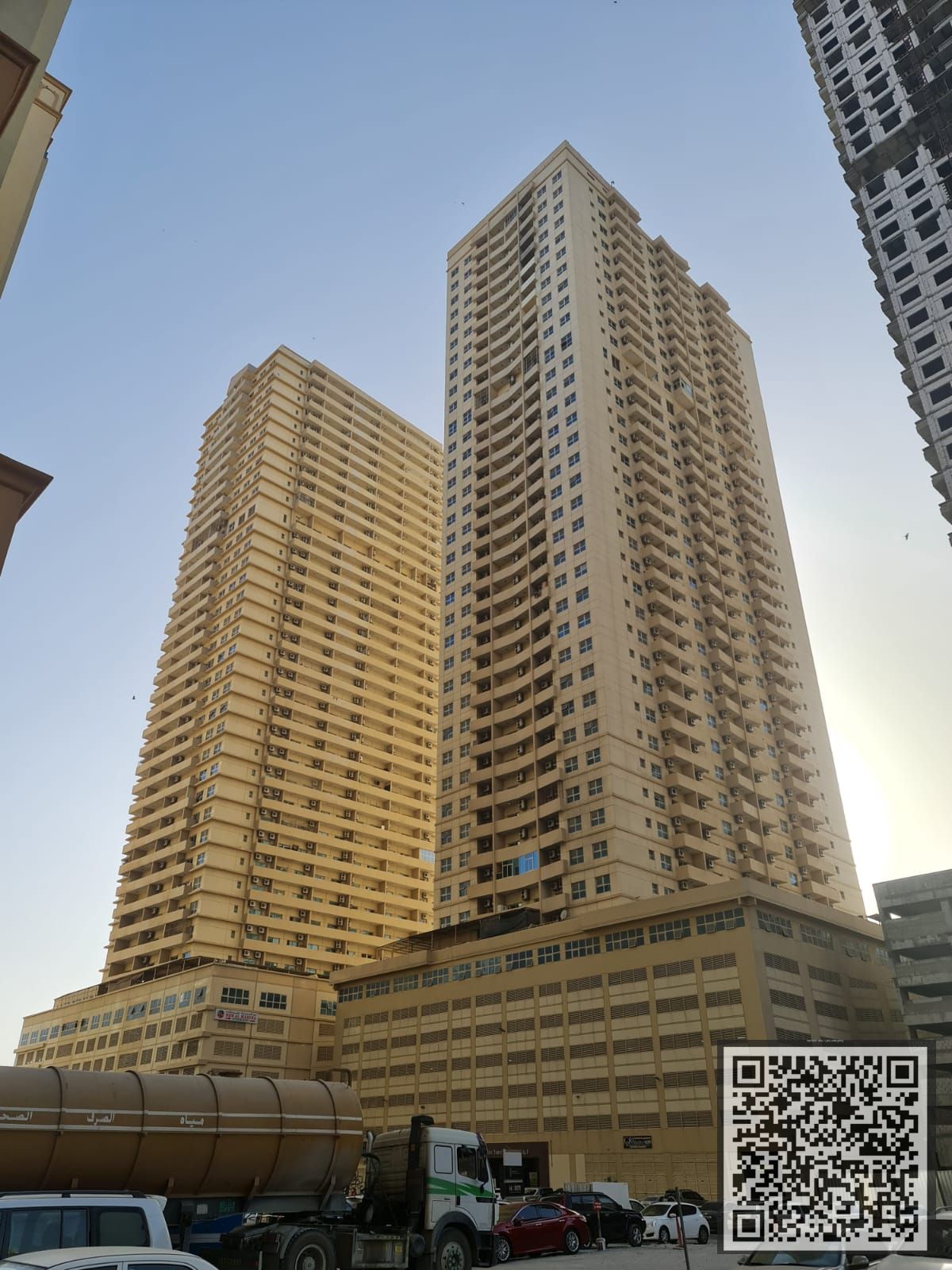 VACANT 3 BEDROOM HALL AVAILABLE WITH PARKING IN LILIES TOWER EMIRATES CITY AJMAN