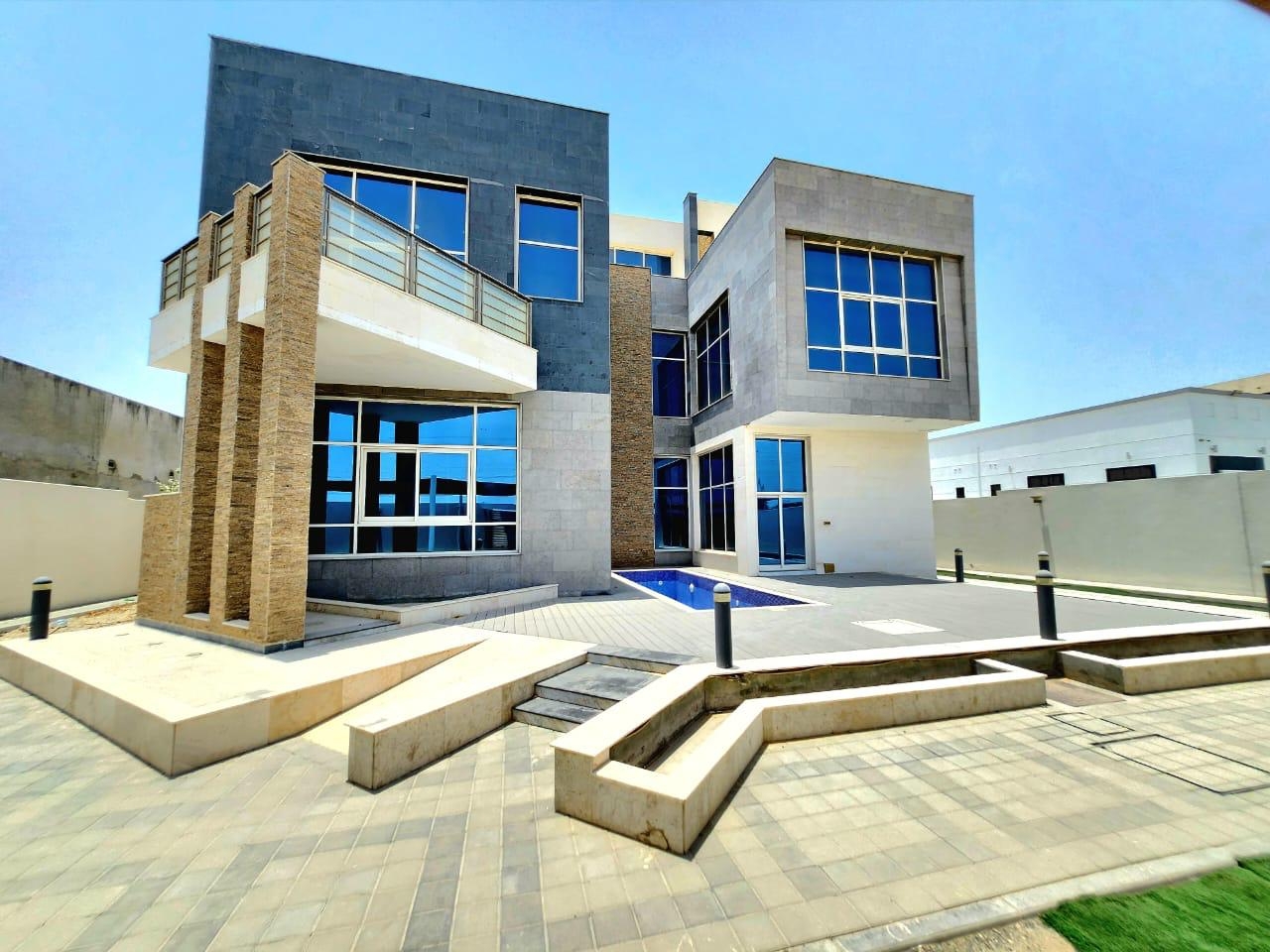 Ultra Luxury 5BR| Private Pool | Large Garden
