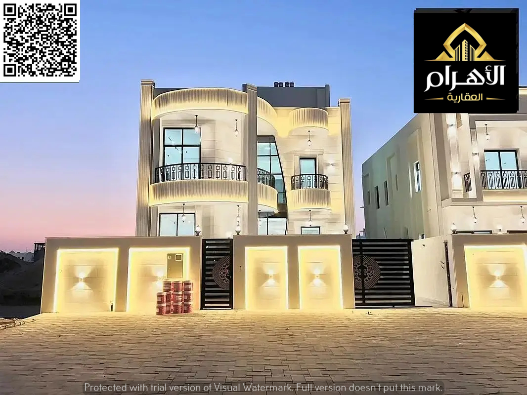 A very special offer: a luxurious villa. The price includes registration and ownership fees, is negotiable, and features a large internal courtyard.