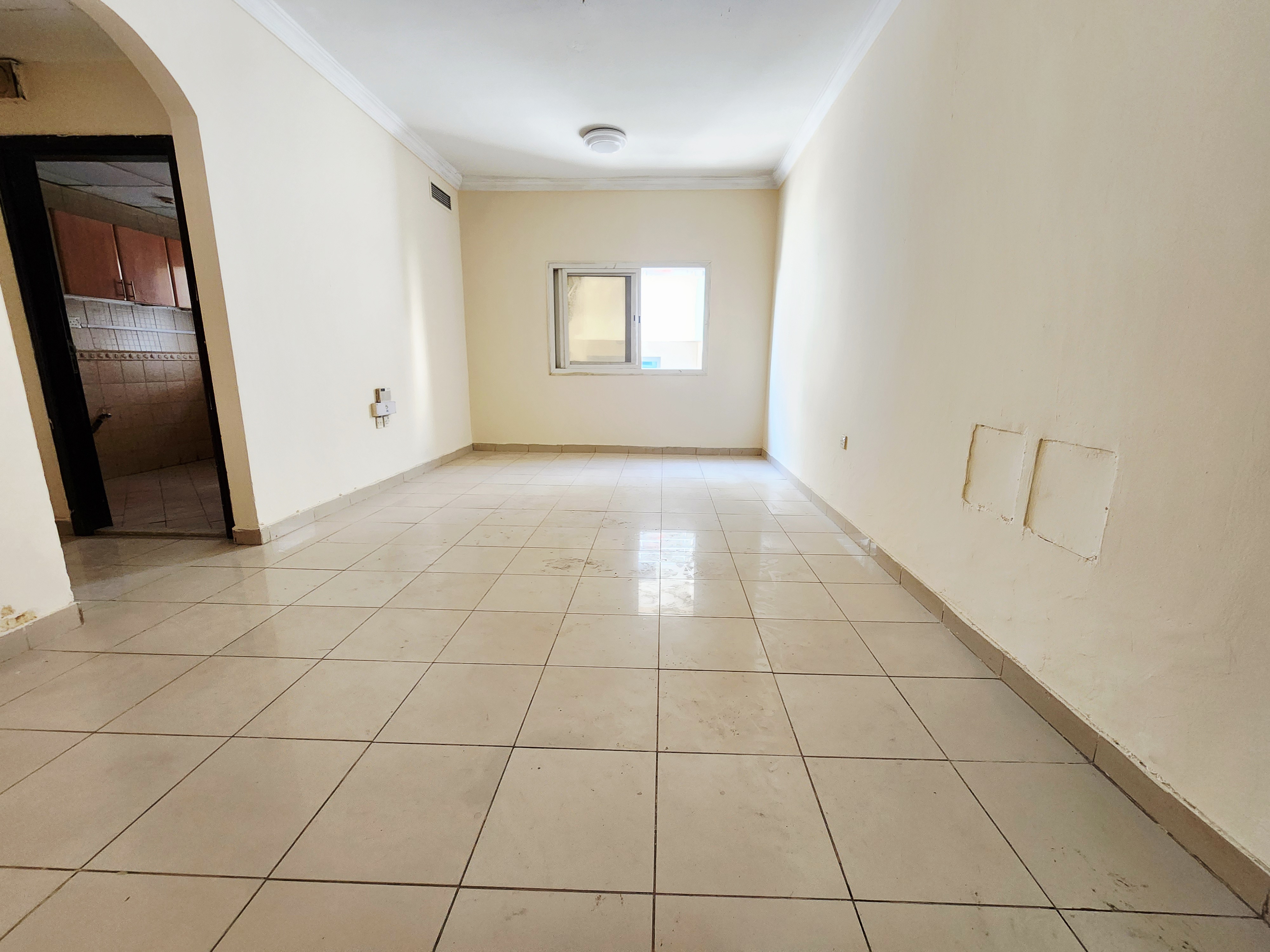 Very spacious apartment luxurious neat and clean apartment prime location school zone area