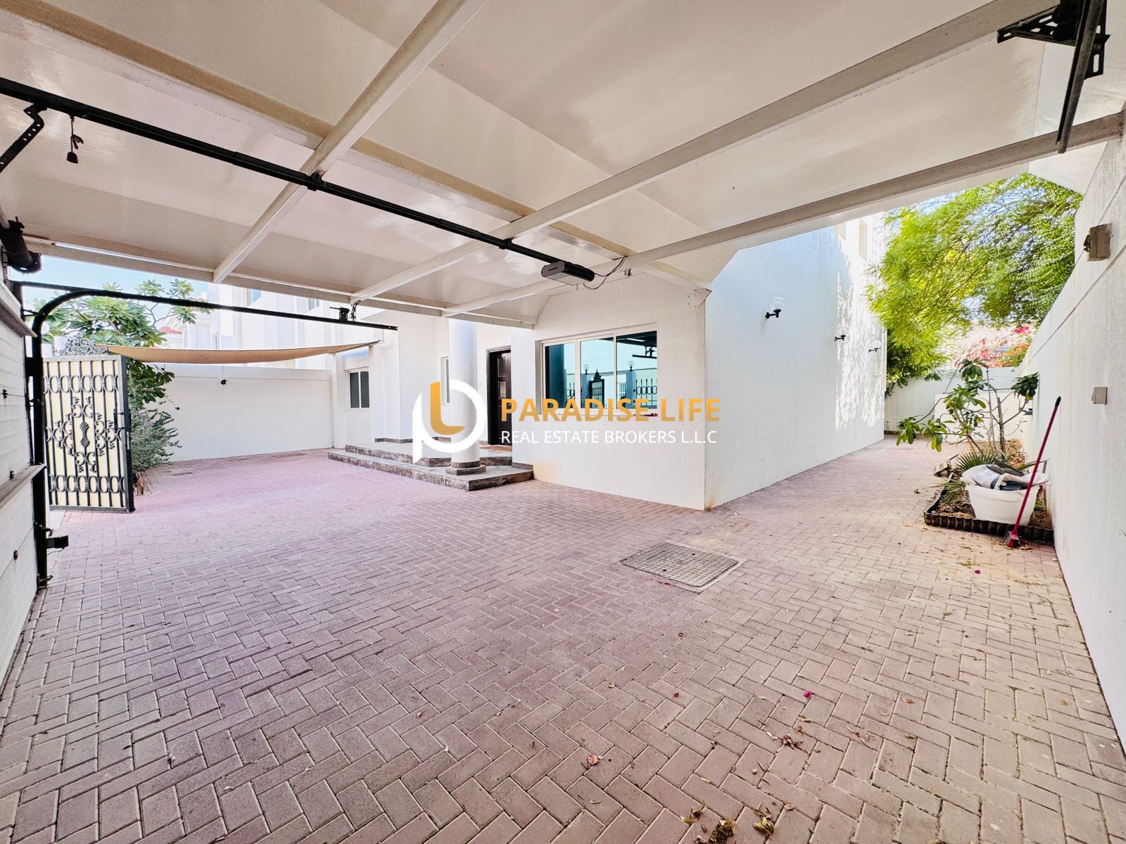 Semi Independent Villa 4 Bedroom Available 190,000 AED