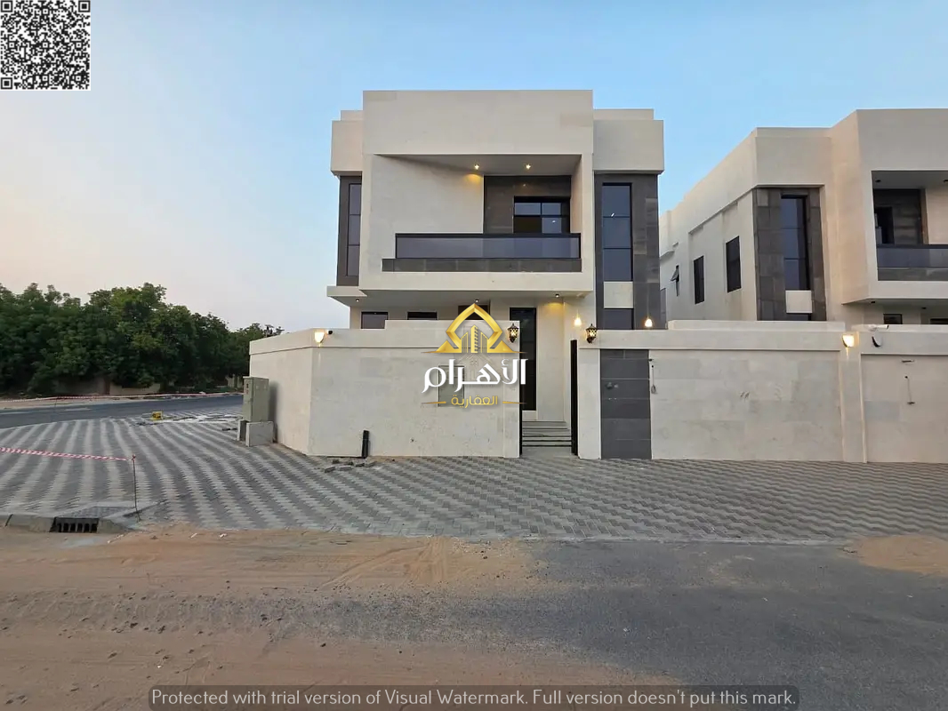 5 master bedroom villa with garden and central air conditioning, price includes registration and ownership fees.