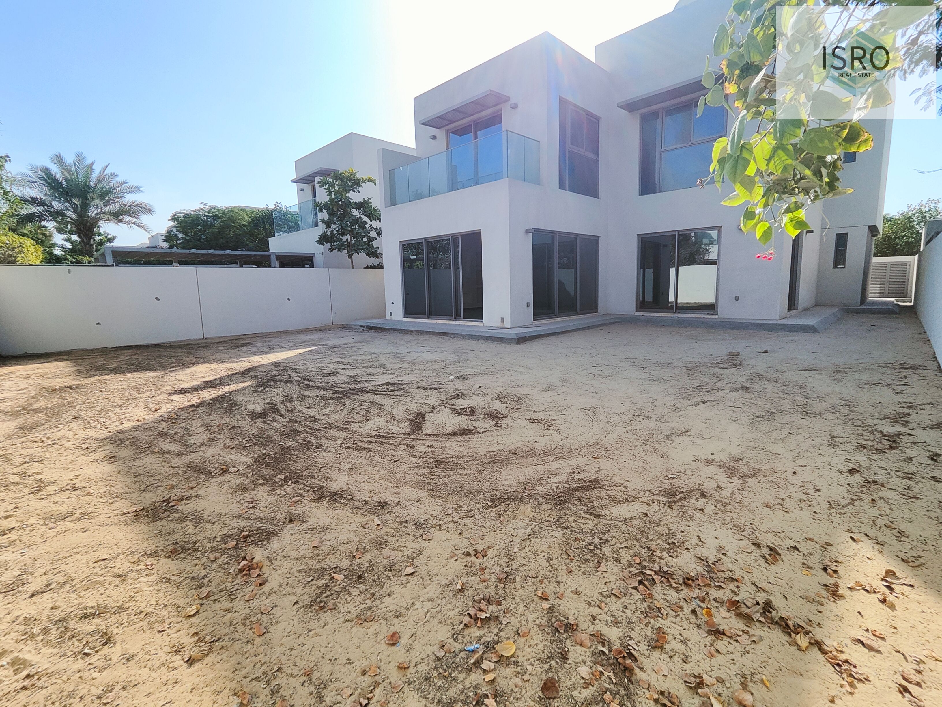 Ready to move||massive 4BR villa|| prime location||