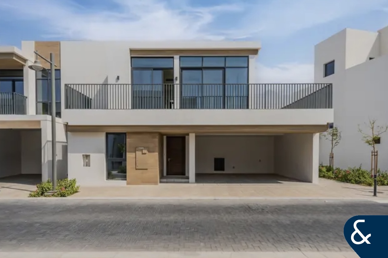 Large Corner unit | Wadi River | Vacant soon
