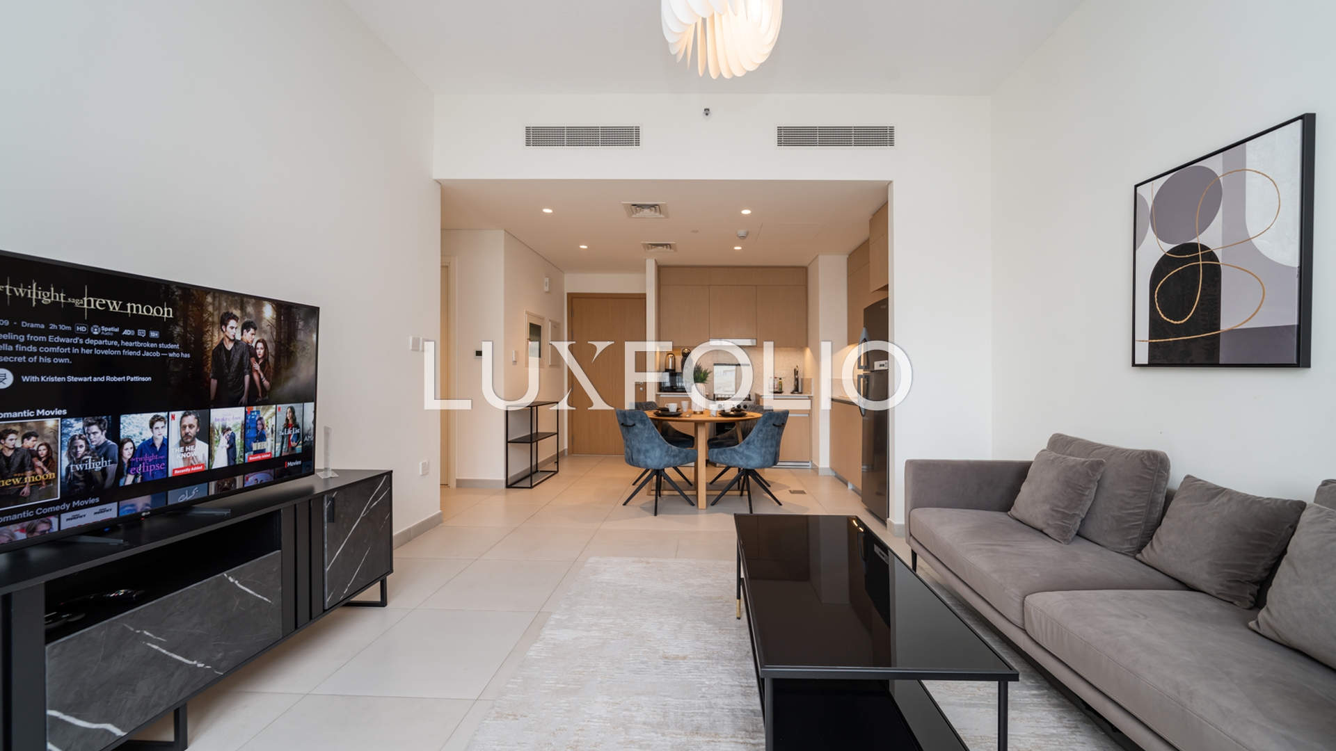 Elegant 1 Bed Creek Stay with Beach Access
