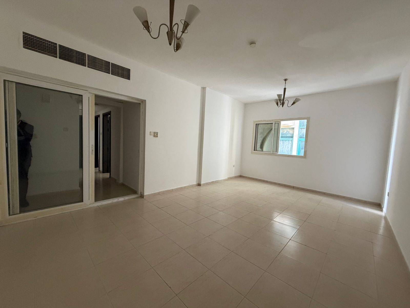 Balcony | Spacious areas | Easy access to Dubai | Flexible payment | Lively location near all services | Free maintenance year-round