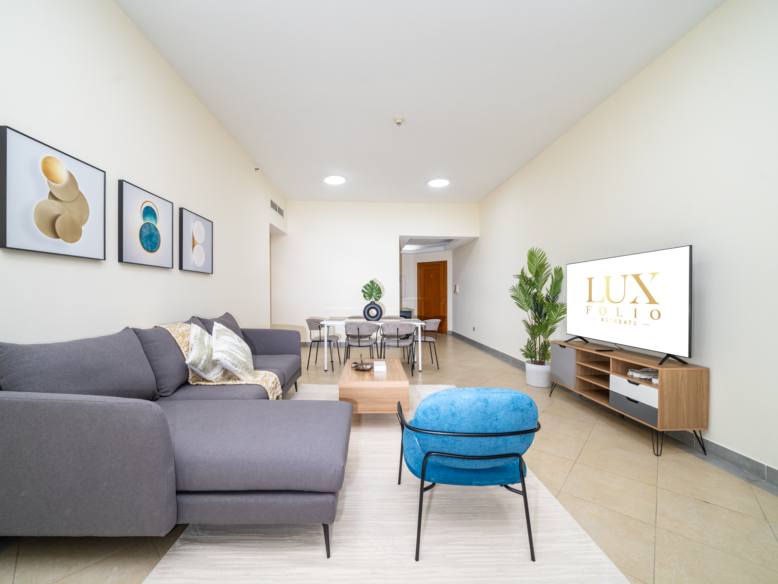 SPACIOUS 2BR NEXT TO INTERNET CITY METRO