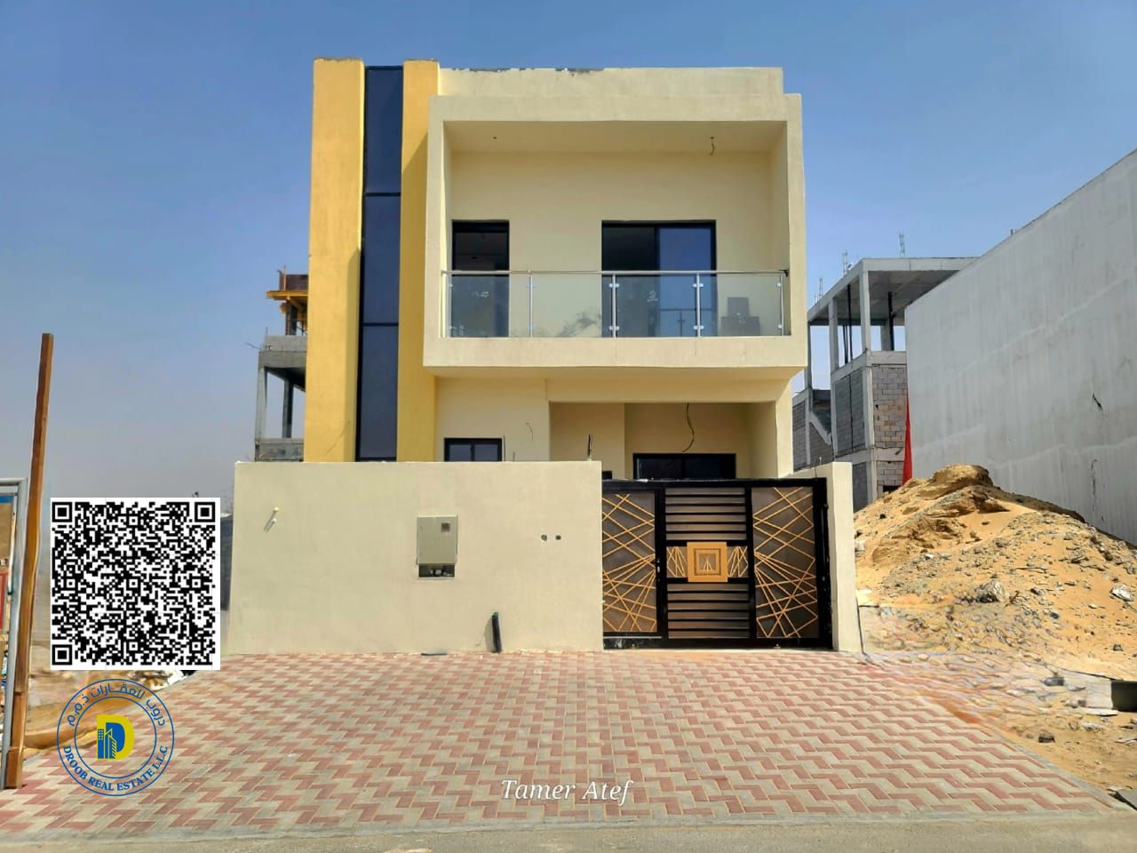 For sale: Unmissable opportunity! 5-bedroom townhouse with a roof , including registration fees, in Al Helio 2, Bank financing . Freehold .