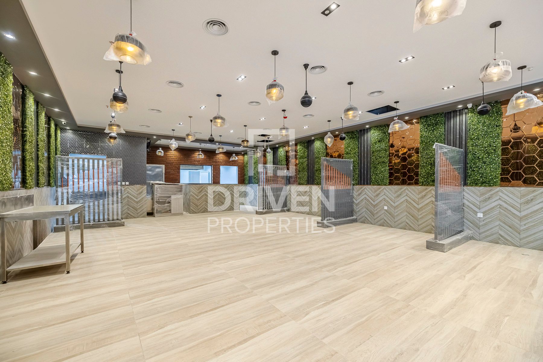 Ready to Move in | Retail Space for Restaurant