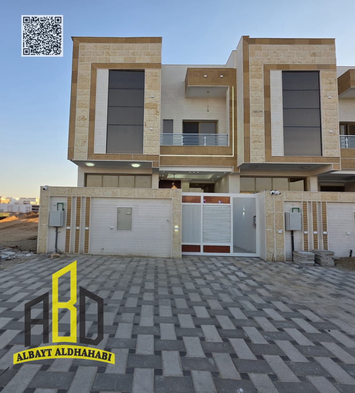 Villa for rent opposite a park, close to all services, featuring an internal staircase. The villa is brand new and close to the main road.