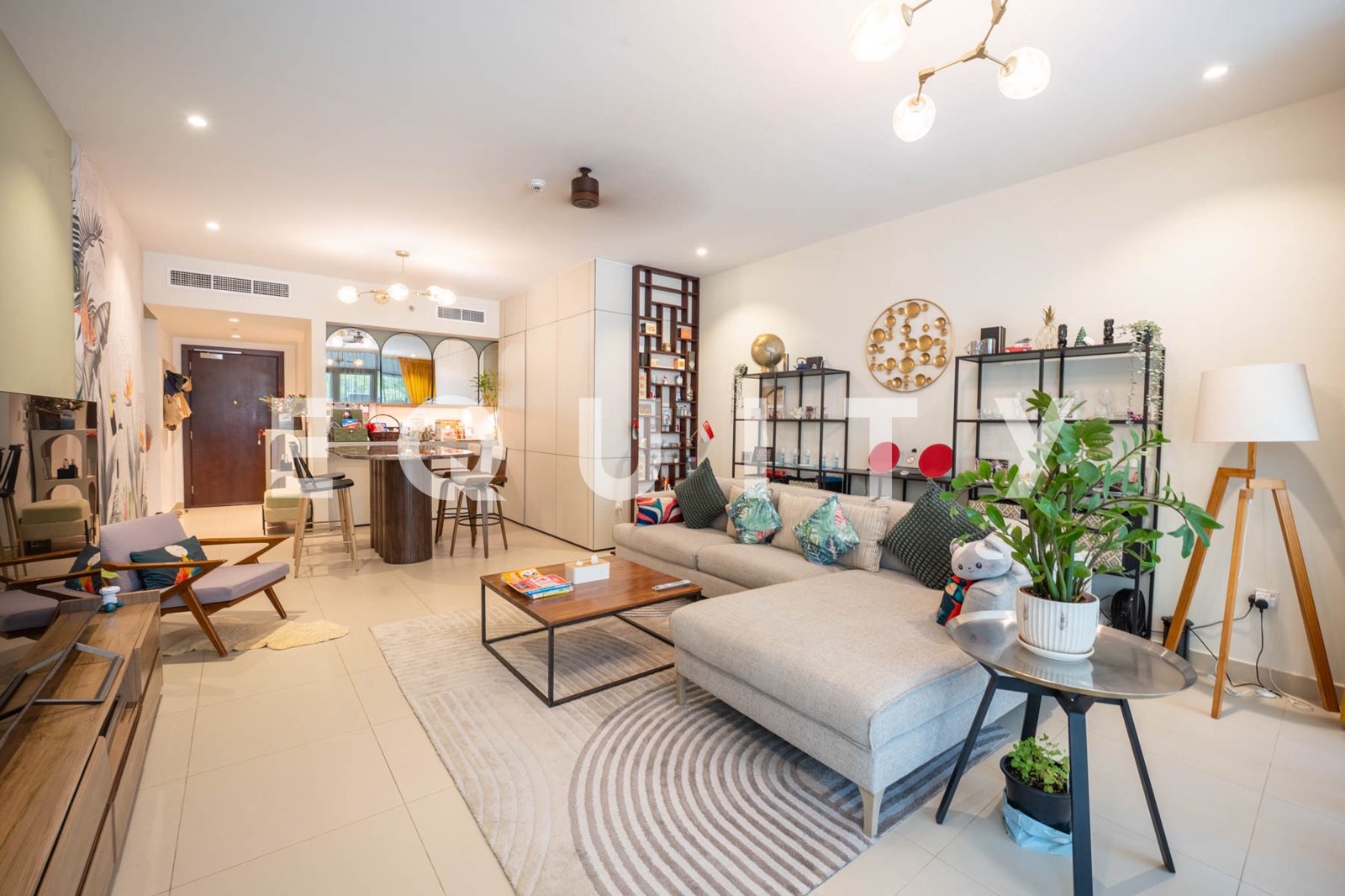 2 BR | Large Terrace | Pool and DH Park Access