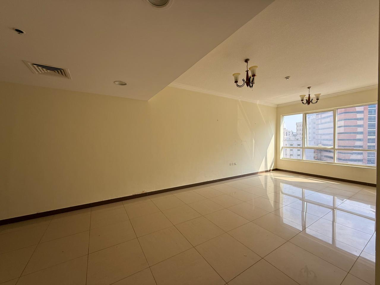 1 month free, free gym, free maintenance service. 1 bedroom and living room with spacious areas, open view, modern finishing, prime location, close to