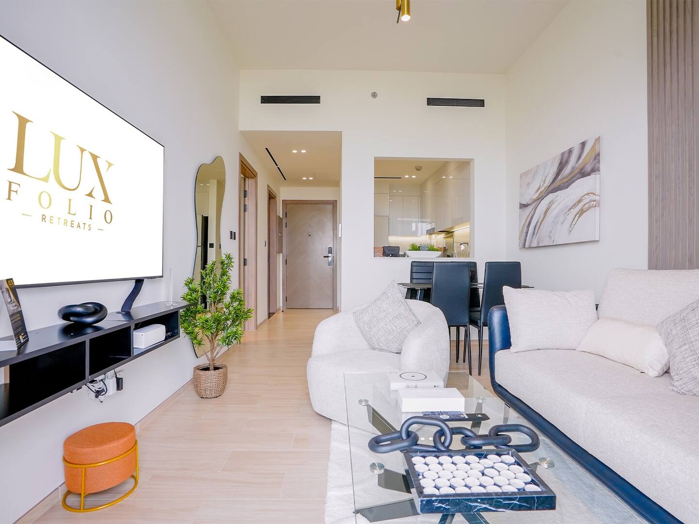 CLASSY/COSY 1BR UPGRADED JVC -AVAILABLE NOW