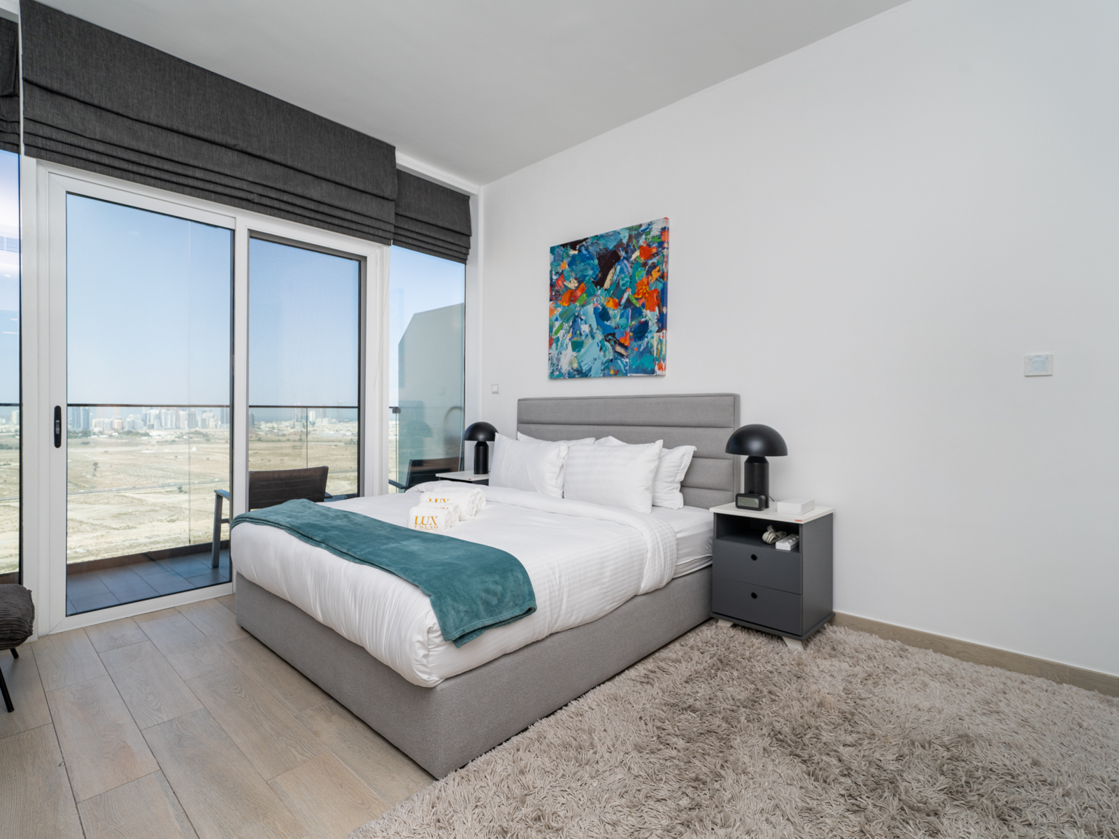 Stylish Studio Living in the Heart of JVC AVAILABLE NOW