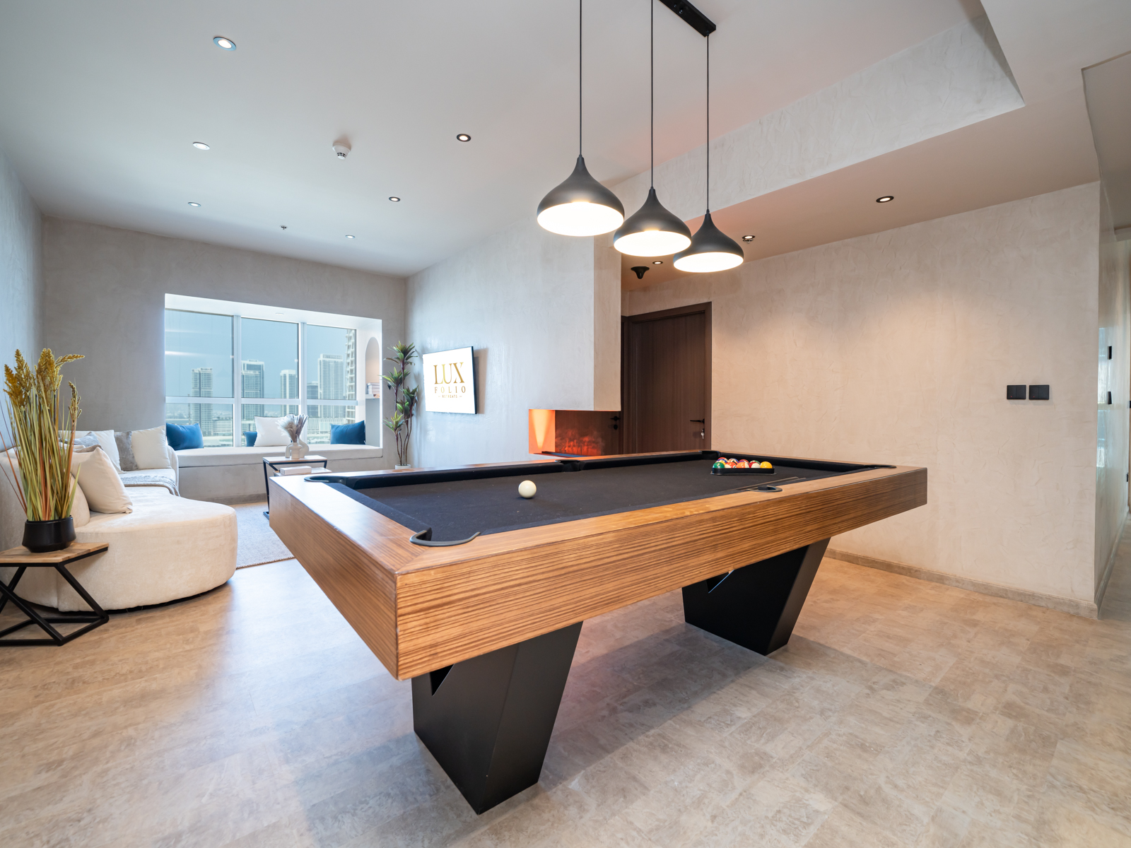 Upgraded Stylish 2BR with Private Steam Rm AVAILABLE