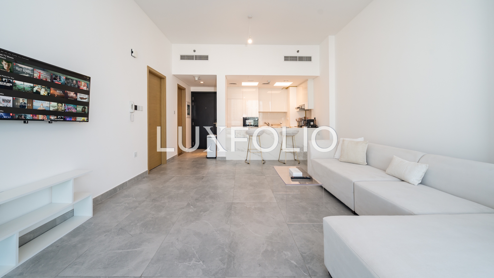 Chic & Bright JVC 1 Bed in Catch Residences