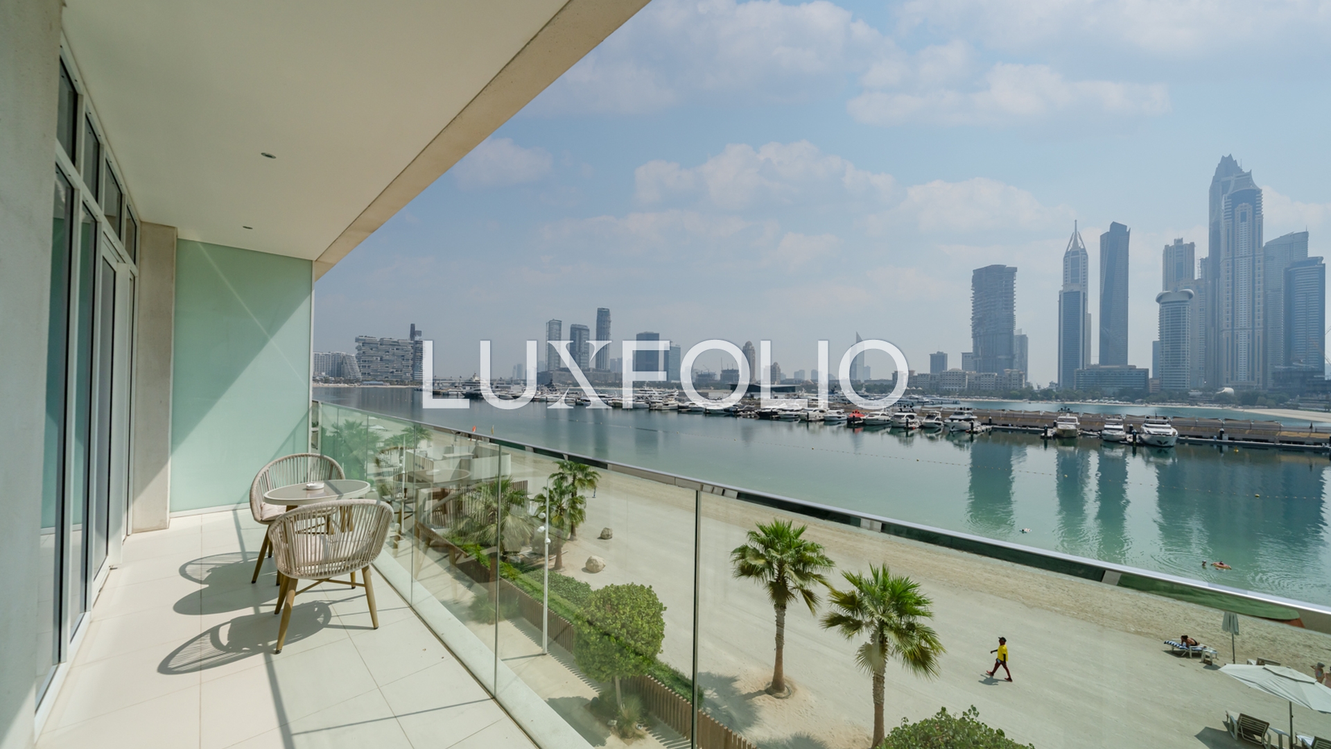 SPACIOUS BEACH FRONT VIEWS 1BR EMAAR -AVAILABLE NOW
