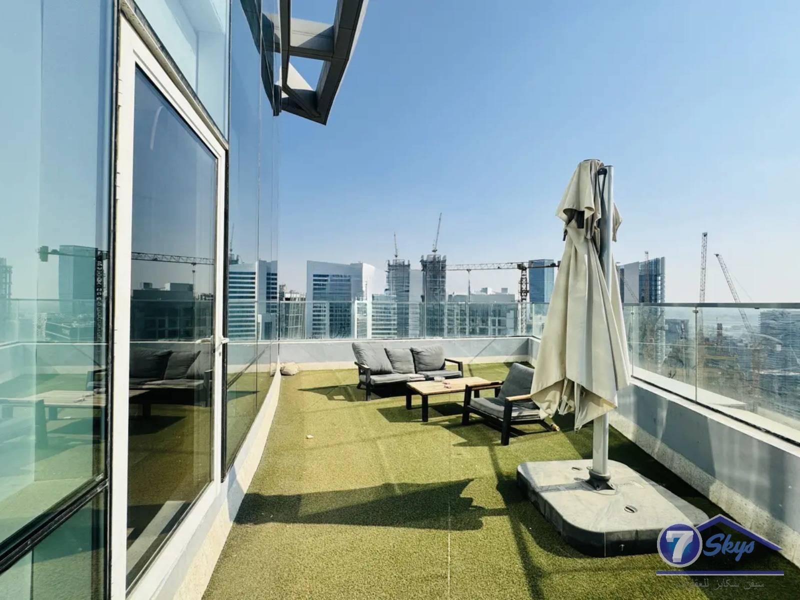 Prime Location I Modern Workspace I Skyline Views