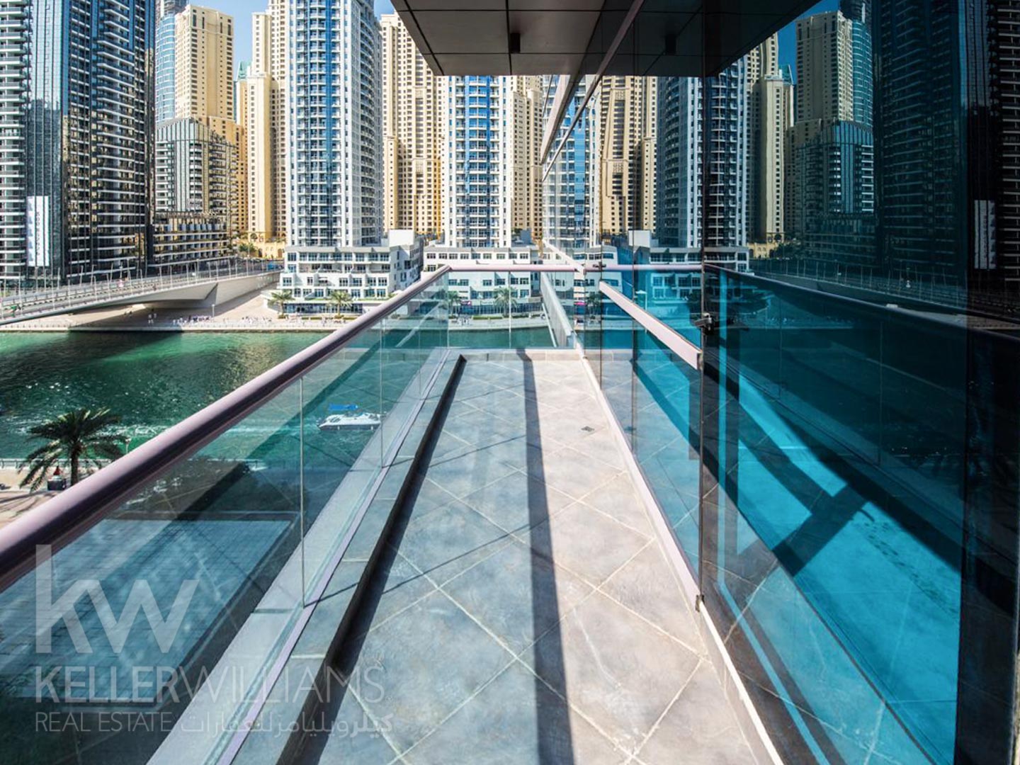 Lovely 3BR plus Maid's water view 2 parking spaces