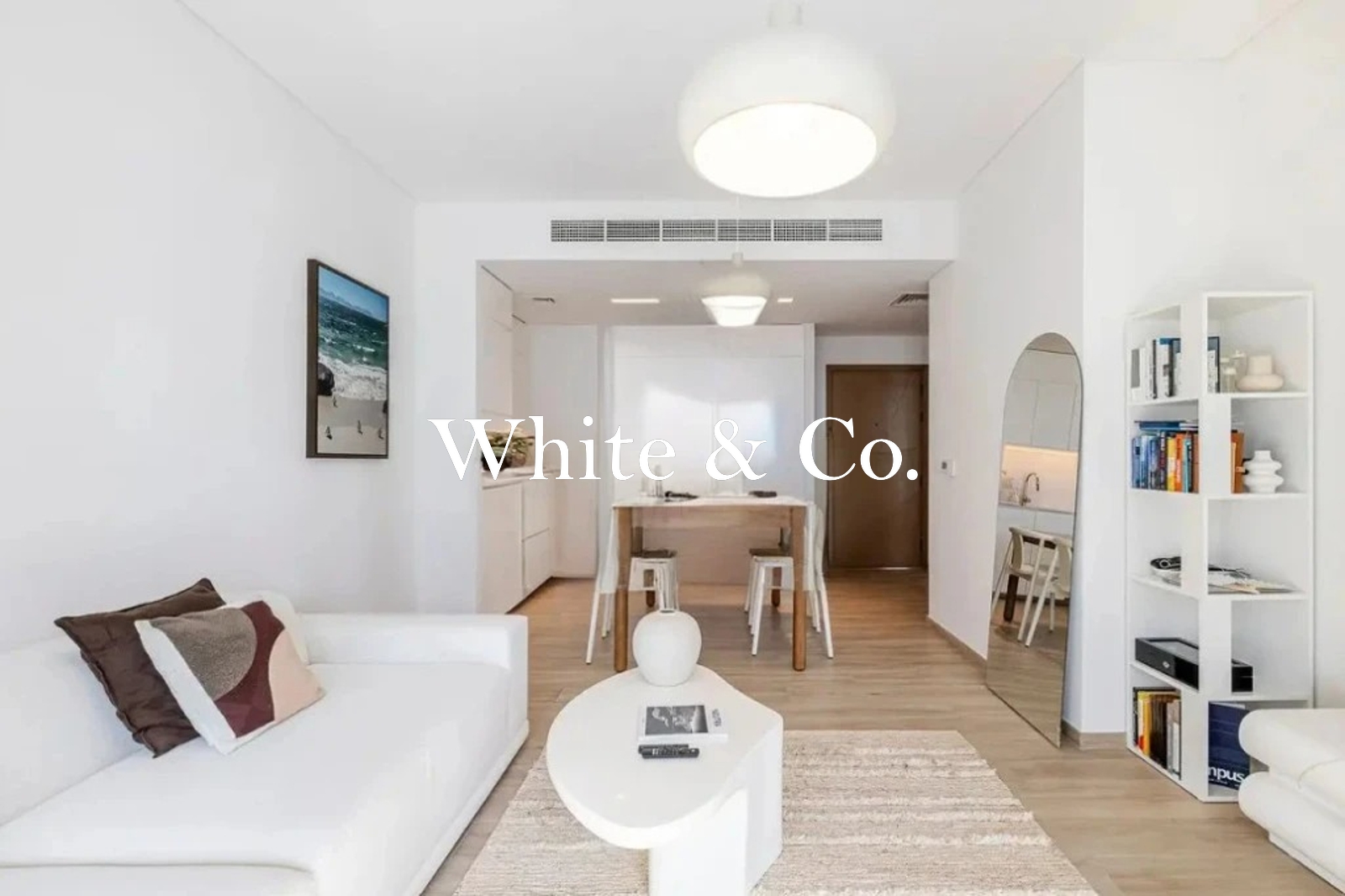 UNIQUE VIEW | ELEGANT 1 BED | LARGE LAYOUT