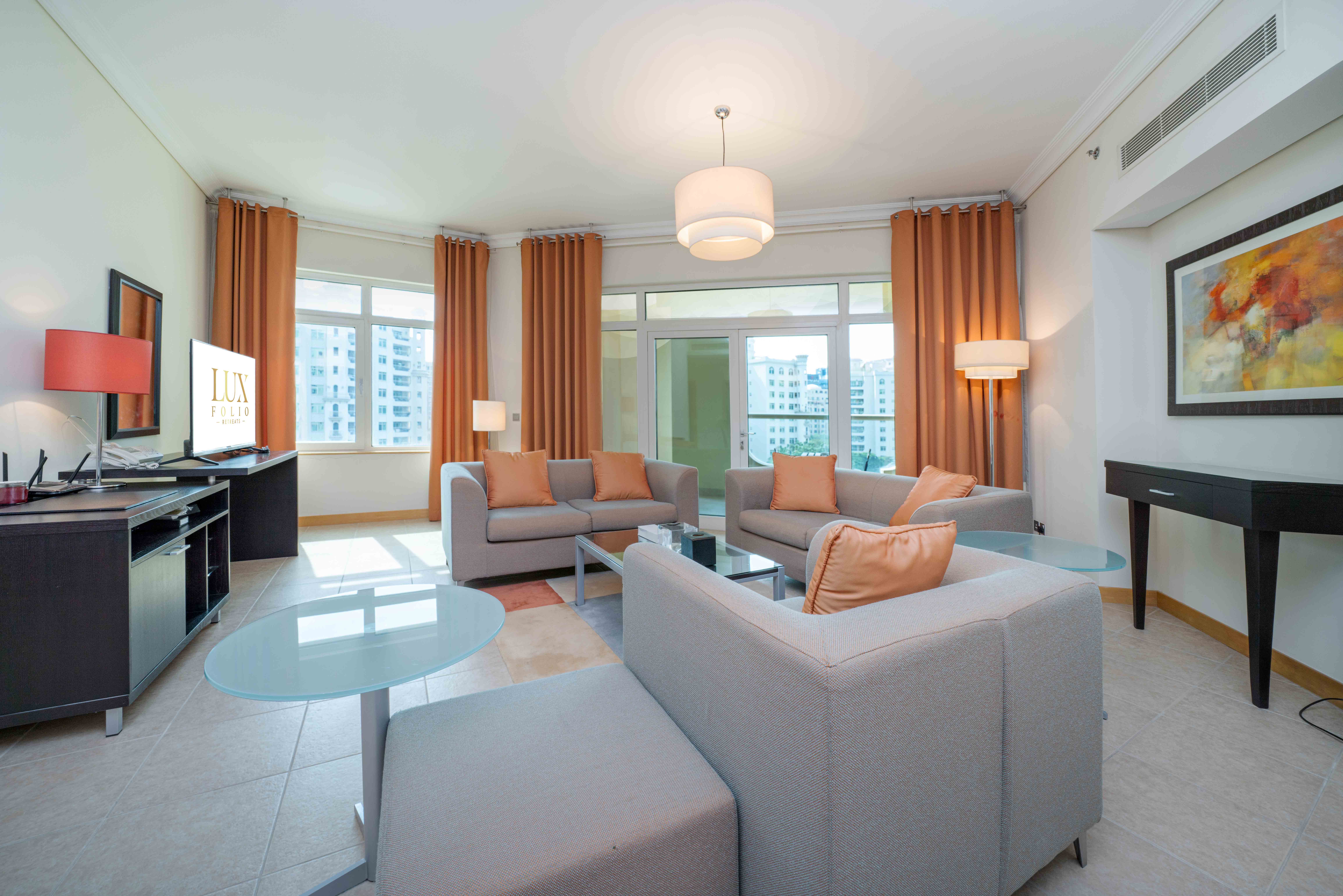 3BR PALM AVAILABLE NOW