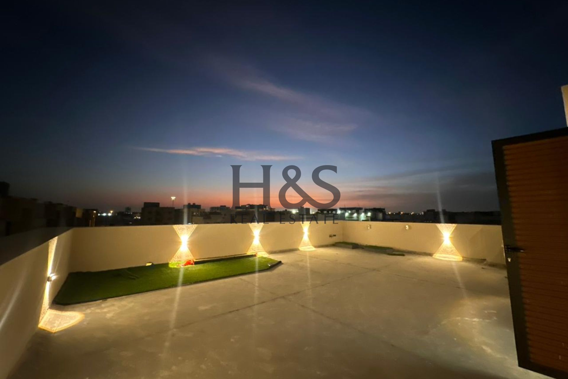 Flexible 4-6 Bedroom Villa | Spacious Terrace, Private Pool & Road-Facing