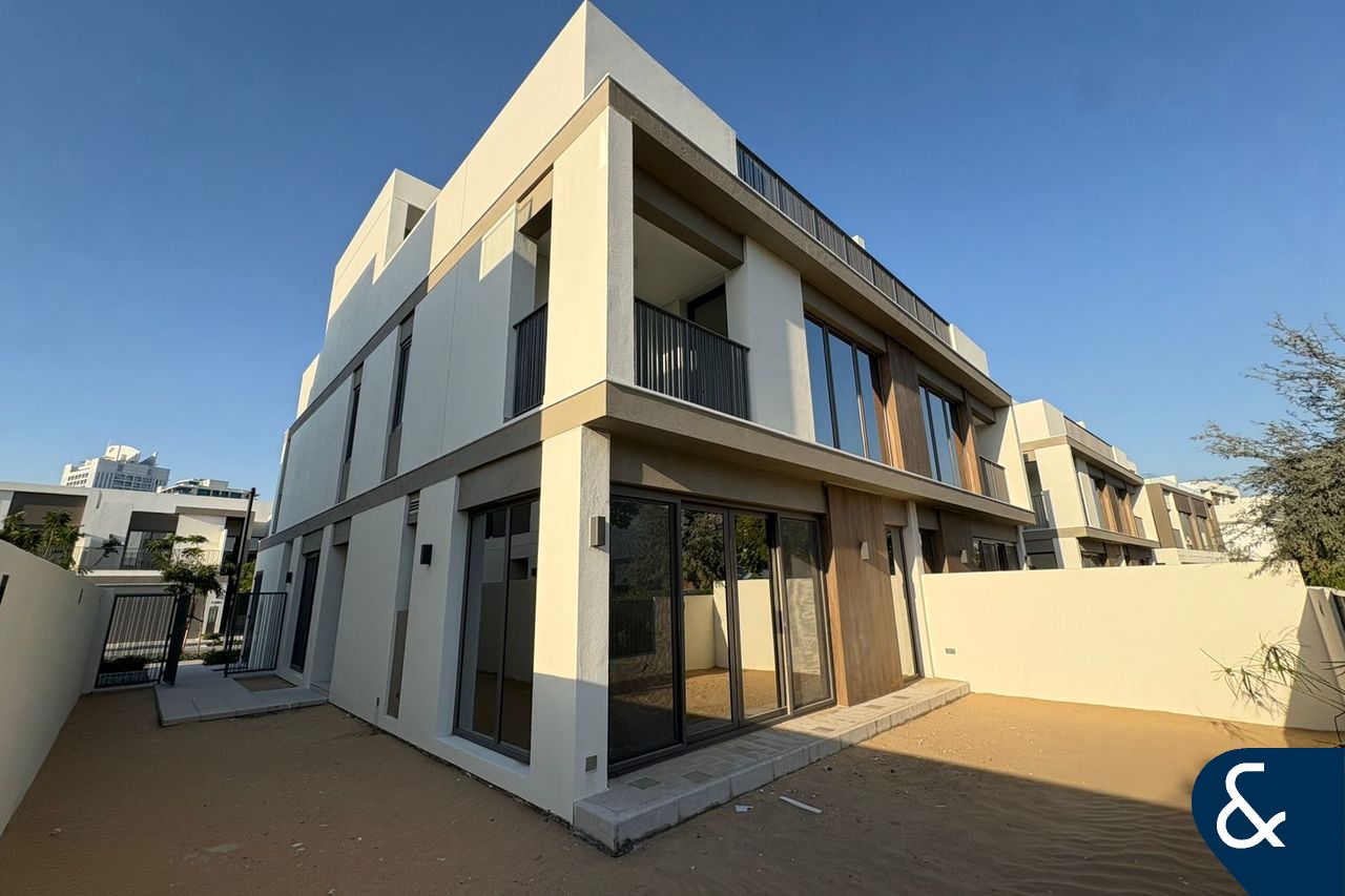 Full Upgrade | Open Kitchen | Green Belt