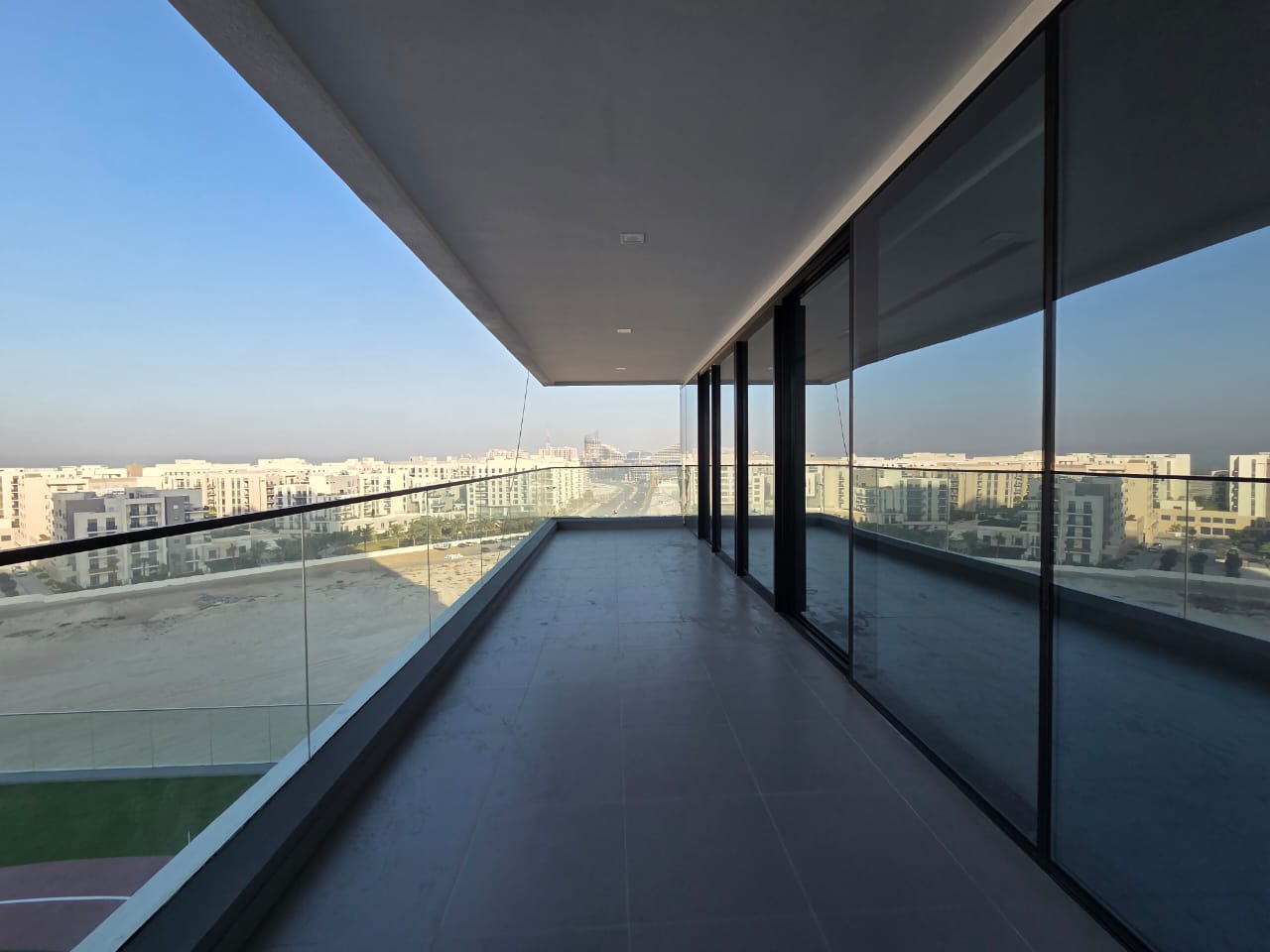 Luxury apartment for sale First occupant with a full open view