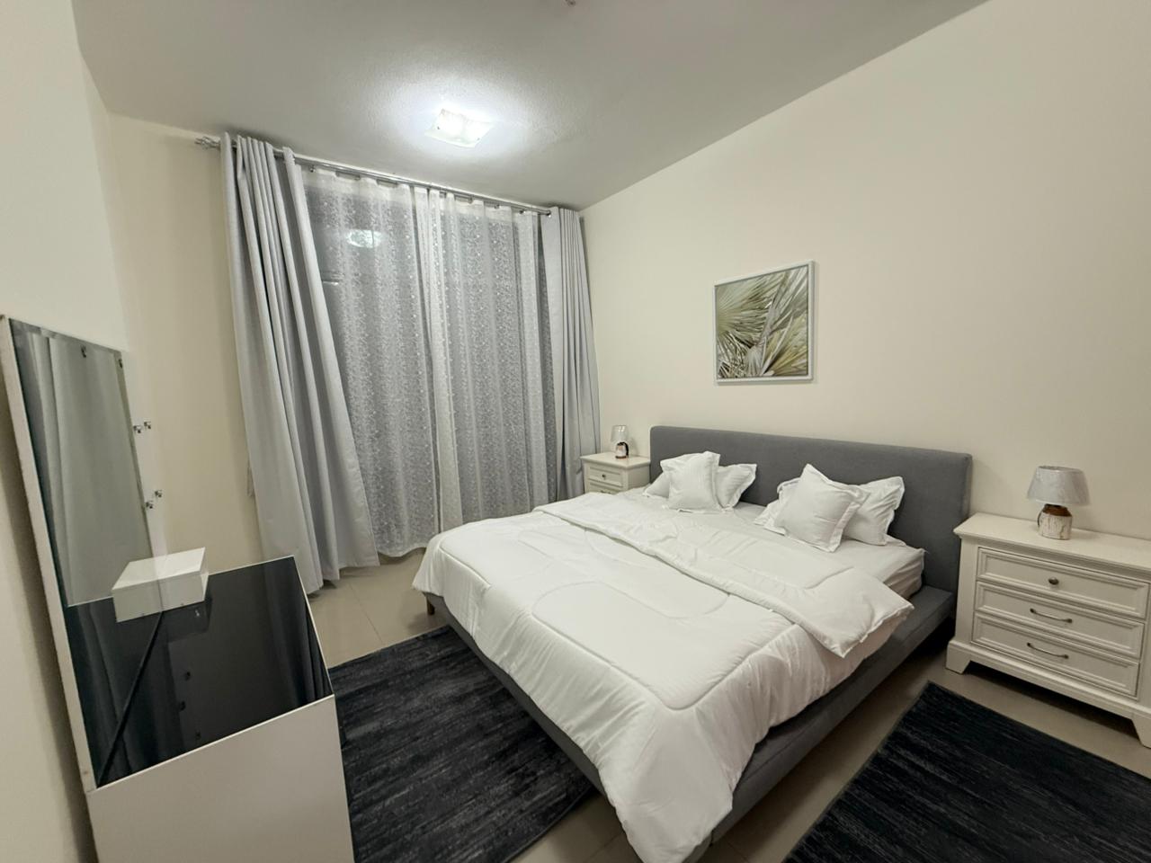1bhk for rent in alittehad towers sea view