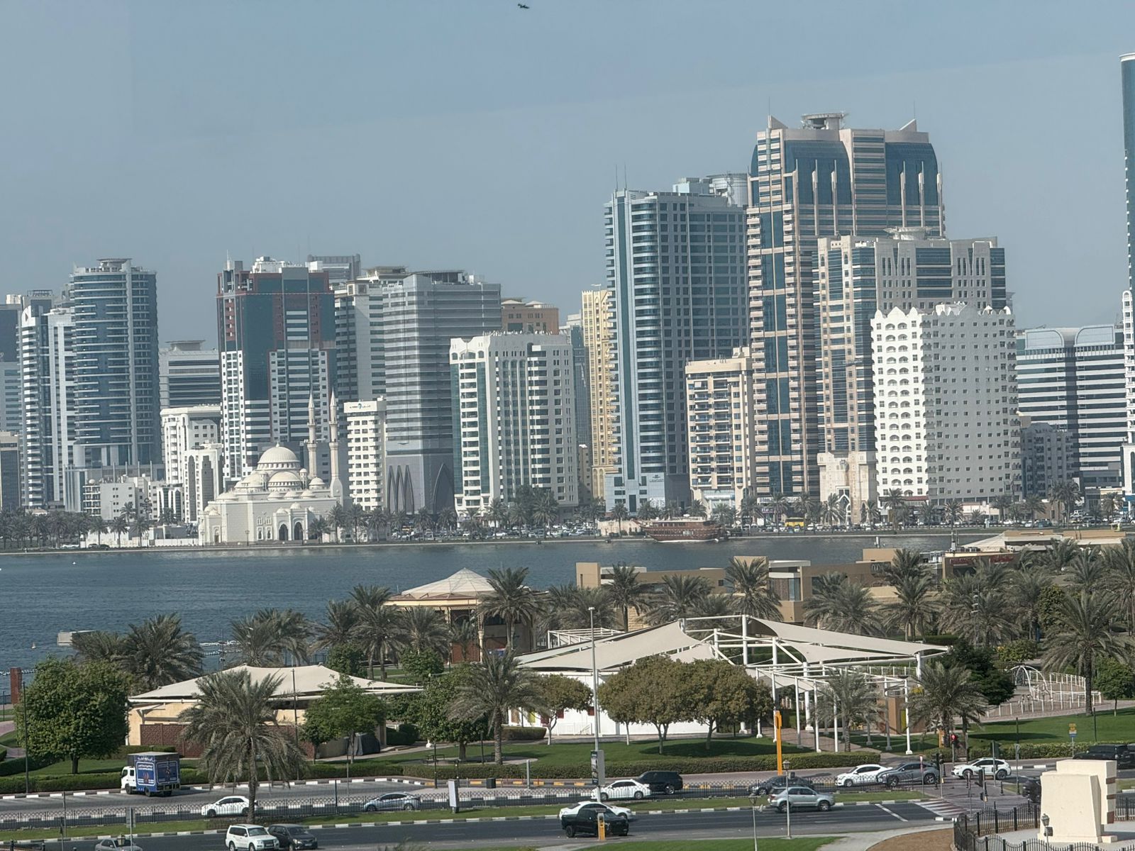 Free AC | 1BR + living room with laundry, spacious, sea view, family tower, easy access to Dubai & Ajman