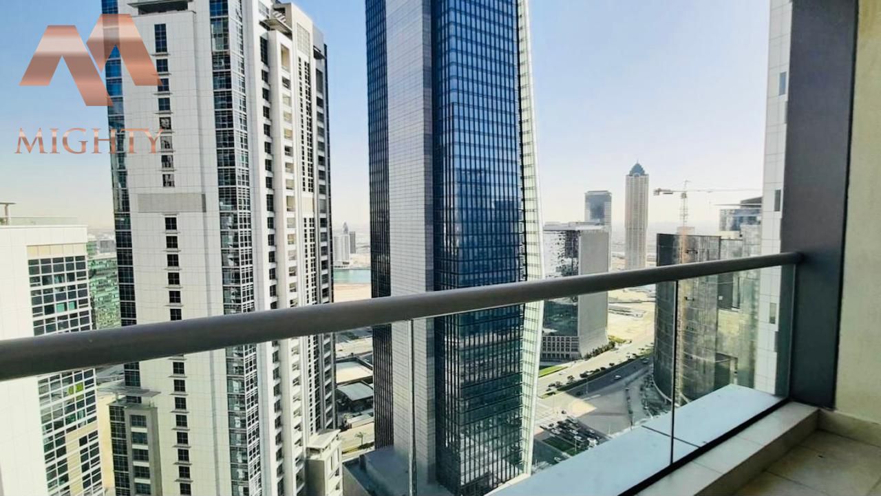 HIGH FLOOR | SPACIOUS | MOTIVATED SELLER