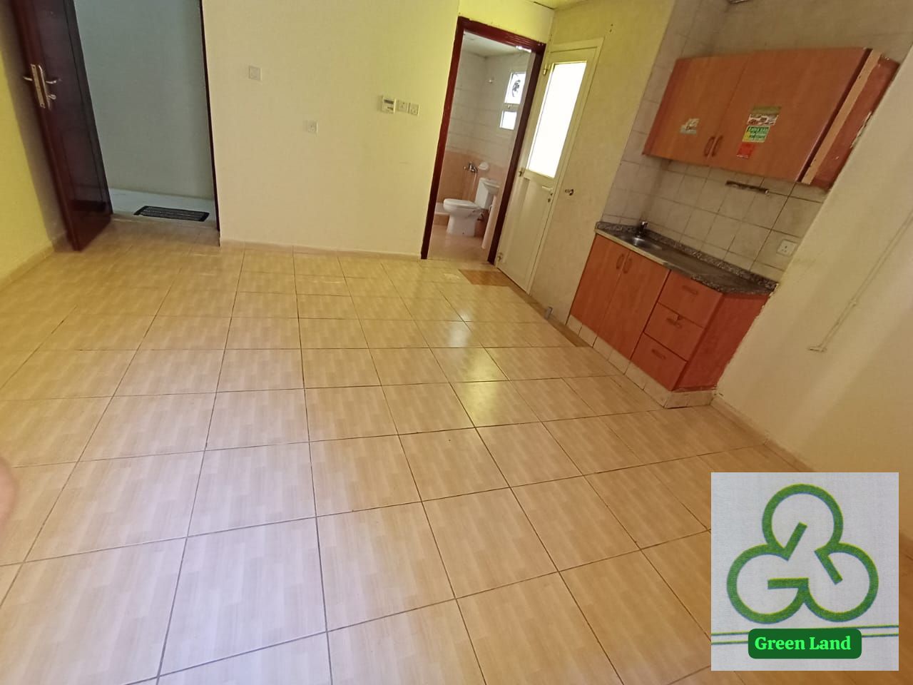 BIG OFFER STUDIO AVAILABLE CENTRAL AC GAS FAMILY BUILDING 16k