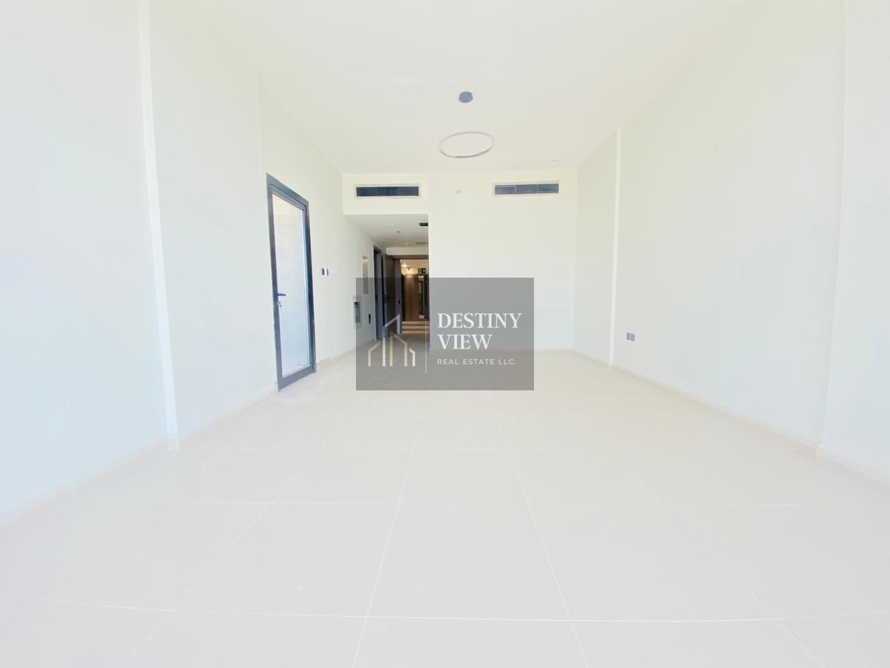 Brand New lavish 3bhk with 3balcony+store room