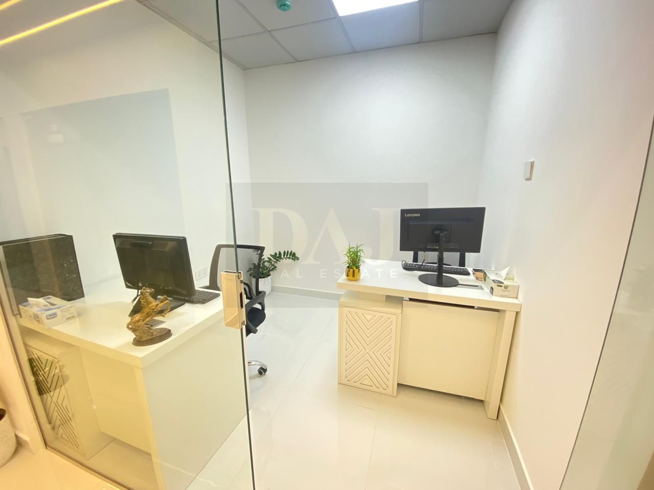 Rent With Us and Experience the Perfect Office Space Solution