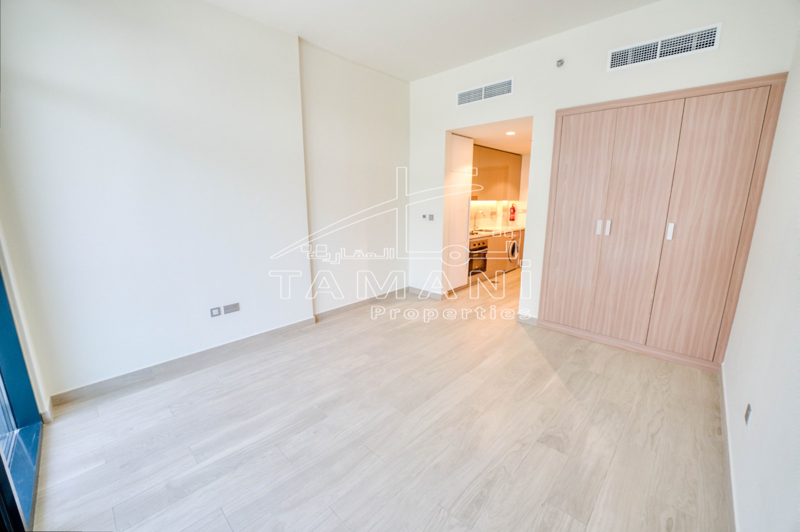 Modern flat | Balcony | parking | vacant soon
