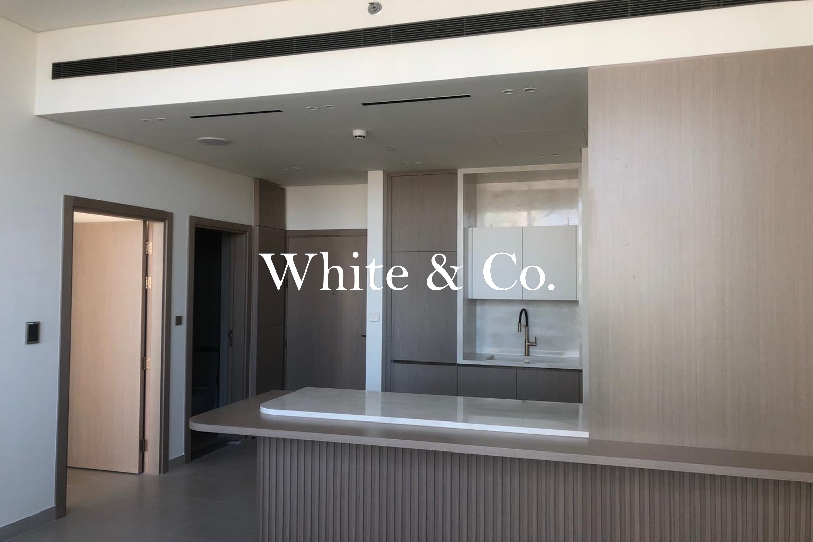 PRIVATE POOL l BRAND NEW l ELEGANT 1 BR