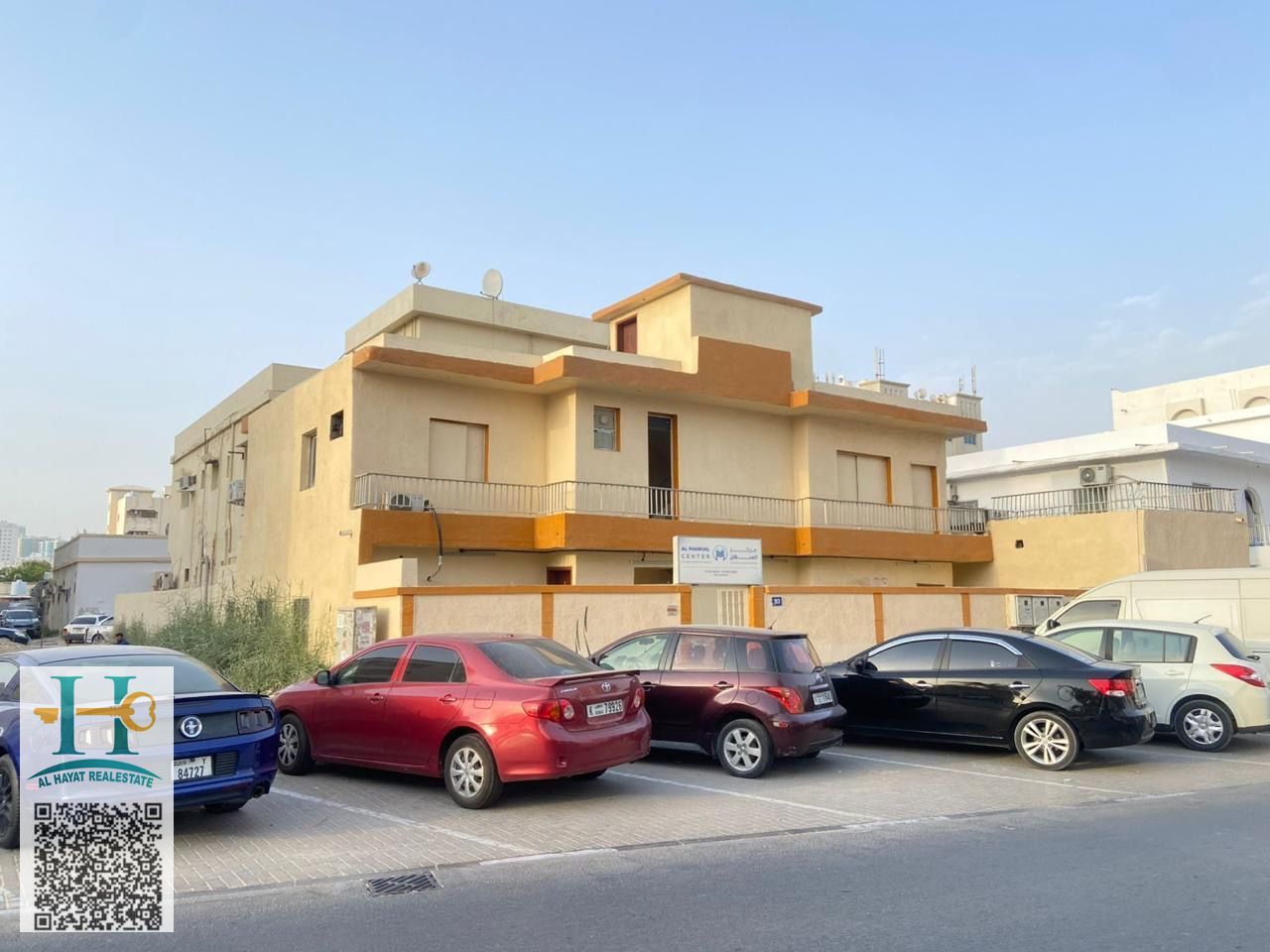 In Naimea 2 commercial residential G+1 contain 10 room rent 100k the price 1.600. 000