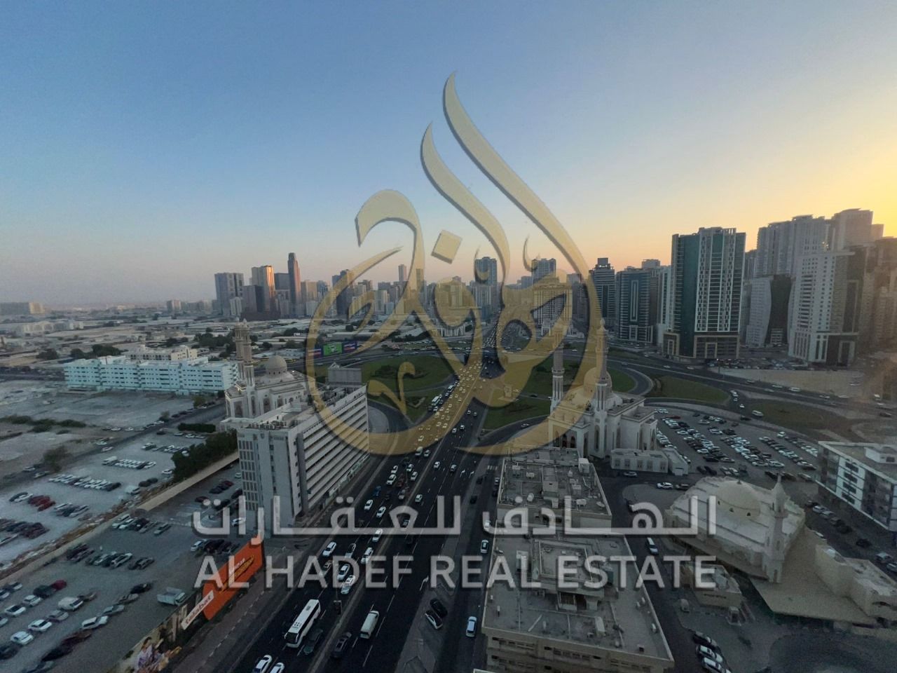 Luxury accommodation in the heart of Sharjah - Al Majaz 2 (one bedroom and living room). Full air conditioning included, provided by the owner!