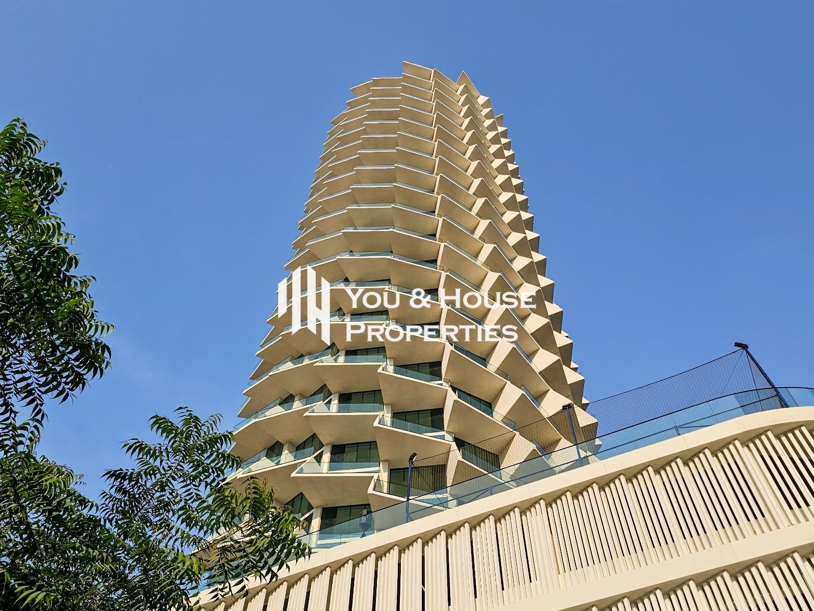 Smart & Stylish 1Bed + Private Jacuzzi I Luxury Lifestyle I High-End Amenities