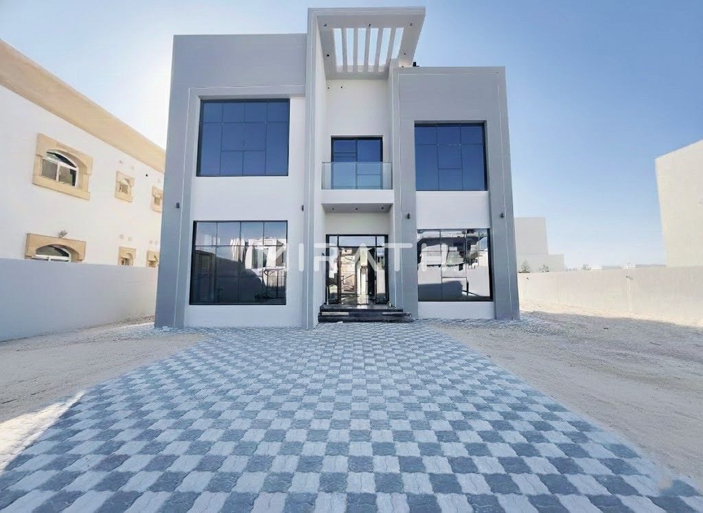 Modern Brand New 4-Bedroom Villa | Prime Location